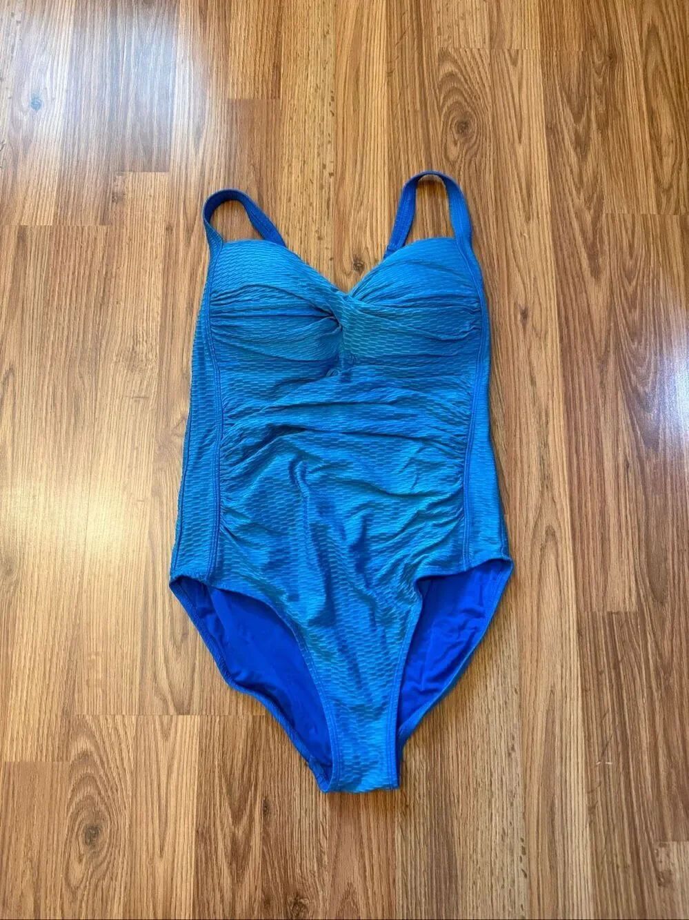 Niptuck Swim Women's Sweetheart Neck Twist Front One Piece Swimsuit Blue Size 10